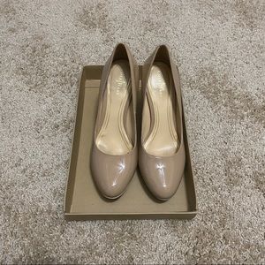 cole haan chelsea pump with nike air sole